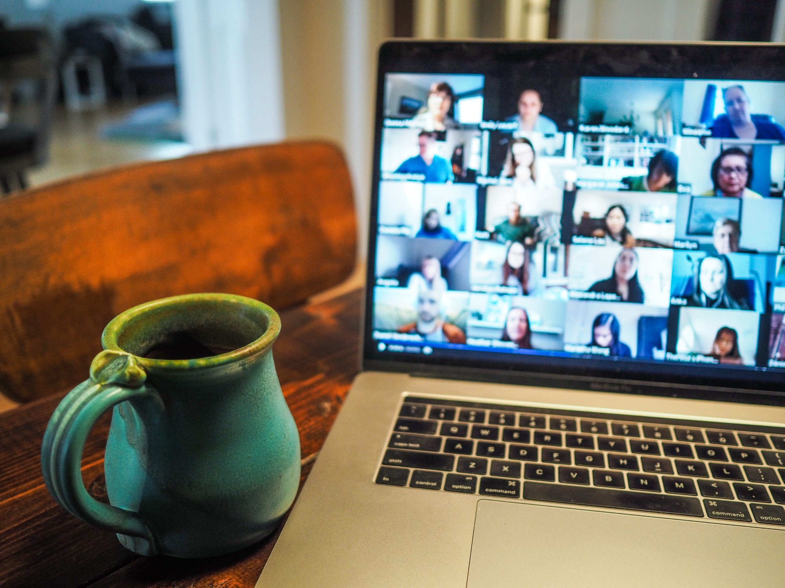 Zoom is Restricting End to End Encryption to Paid Users, What Does it Mean for You?
